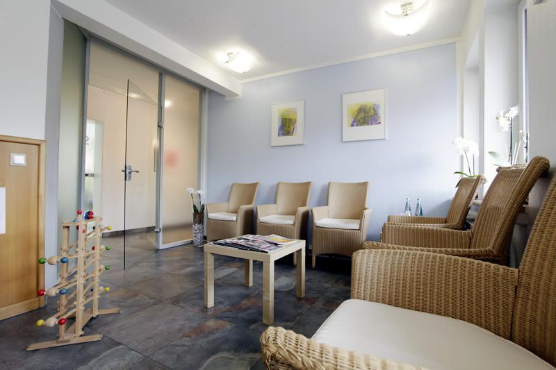 Ihre Wohlfühlpraxis“
Praxisgemeinschaft Dr. Roswitha Vogtmann, ZÄ